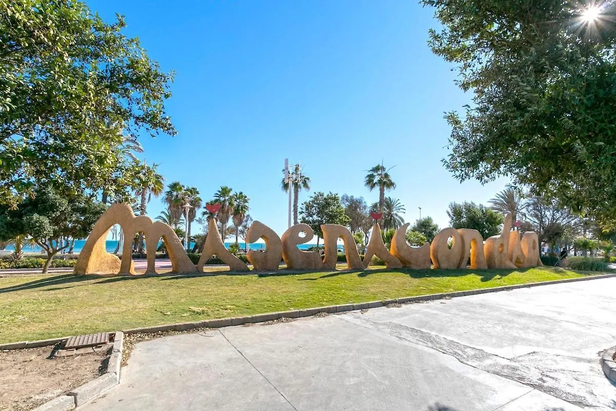 -Malagasunapts- West Beach Malaga Seafood & Relax Apartmán
