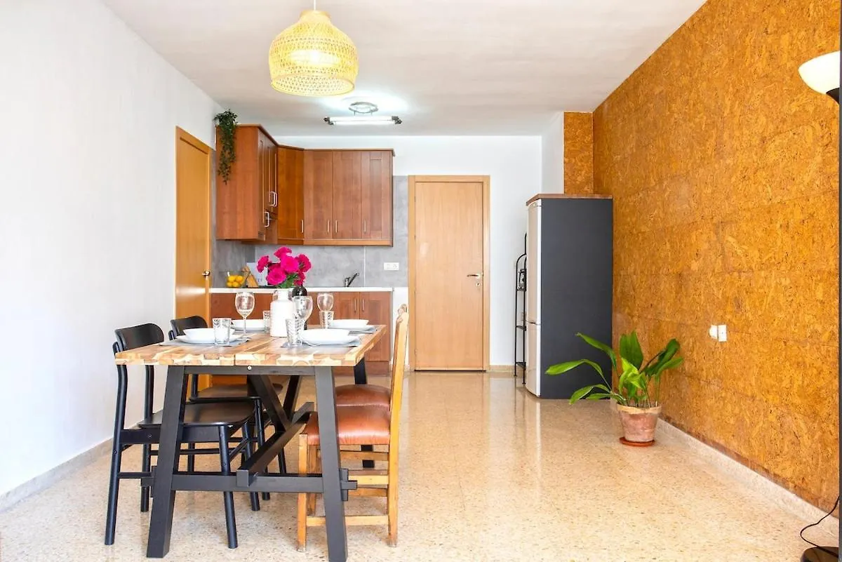 -Malagasunapts- West Beach Malaga Seafood & Relax España